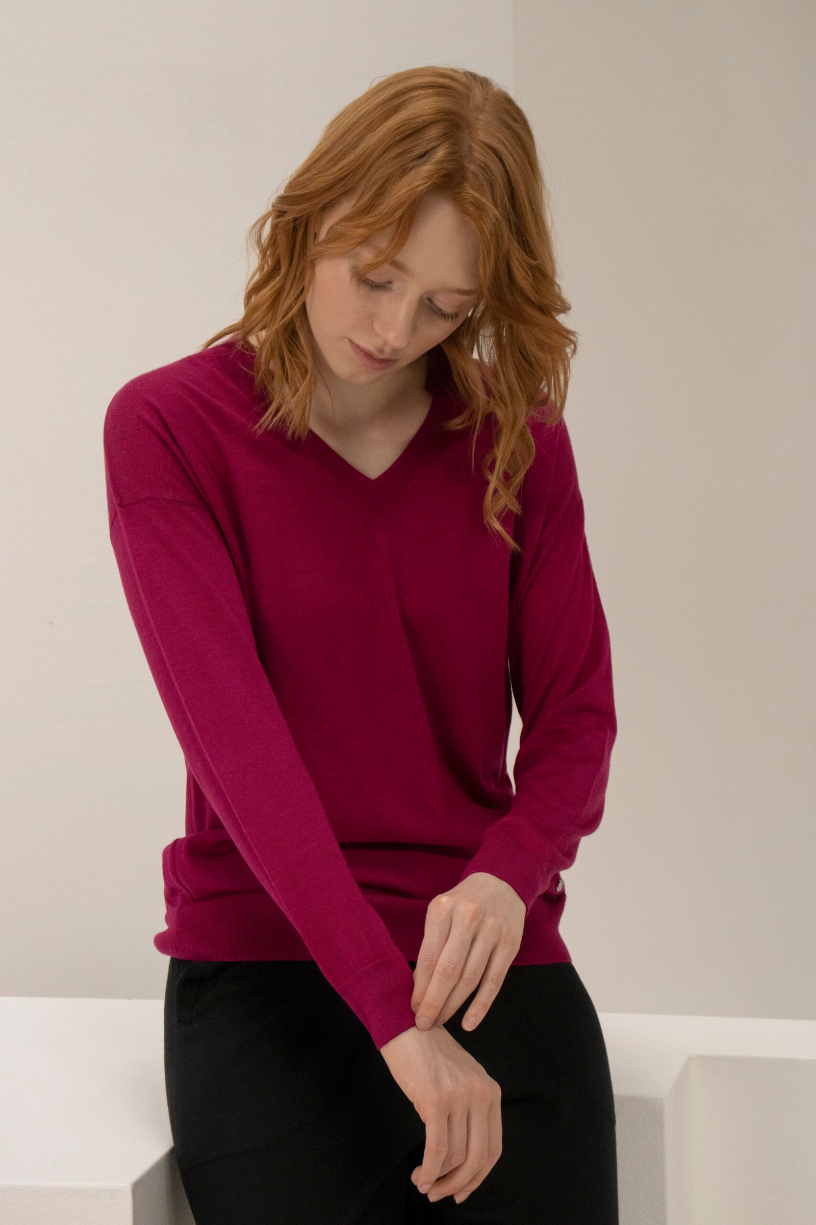 Kammy Women's V-neck